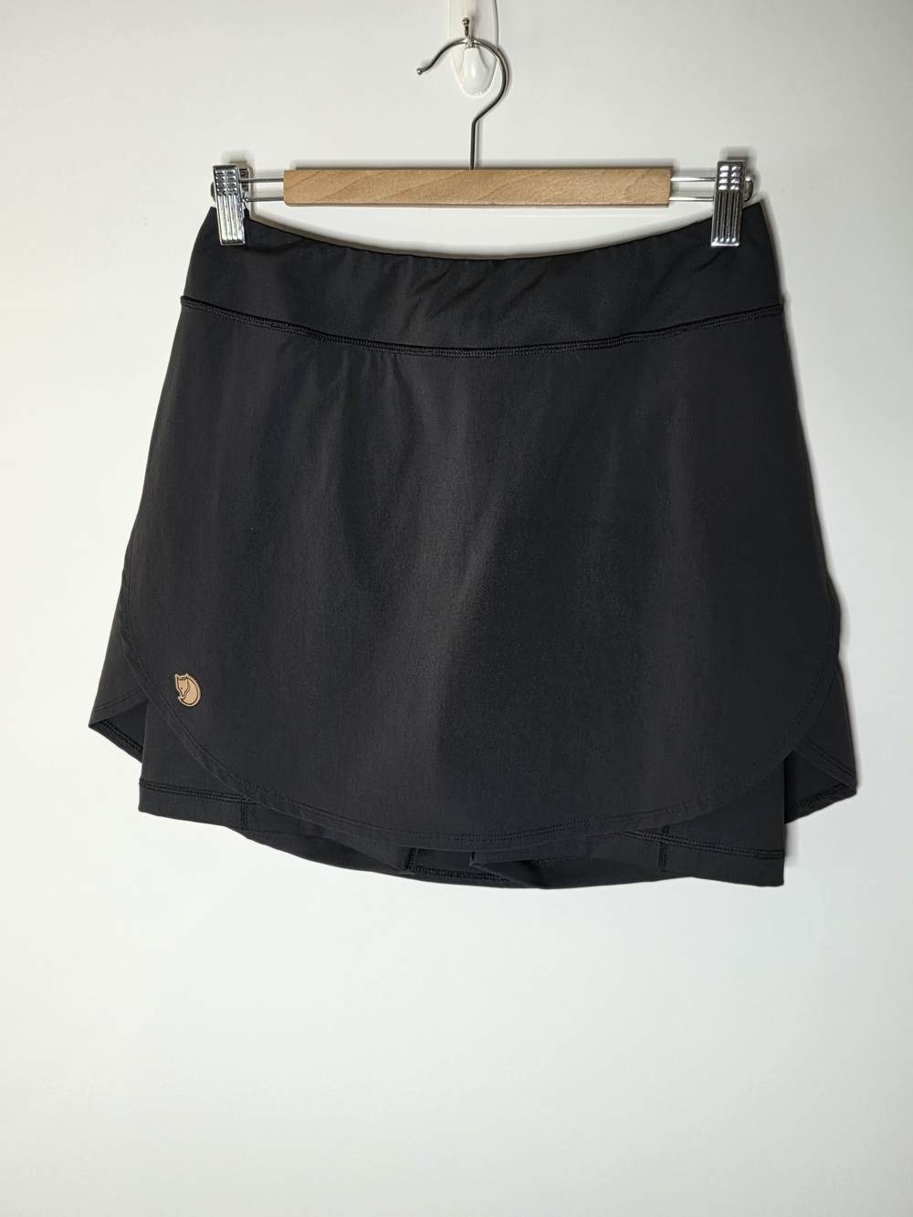 Fjall Raven Women's Black Abisko Midsummer Skort Size 29 Great condition